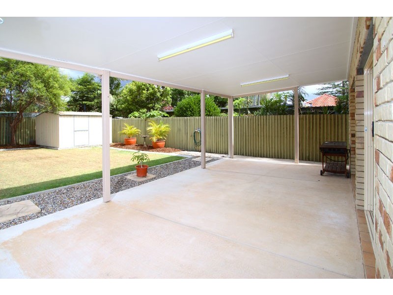 42 Carnation Road, Manly West QLD 4179