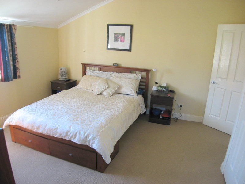 11 Pansy Street, Wynnum QLD 4178