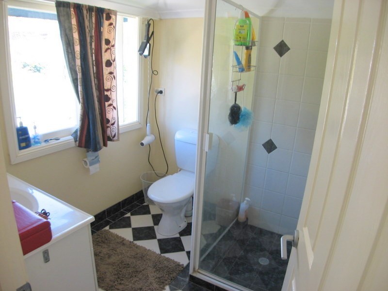 11 Pansy Street, Wynnum QLD 4178