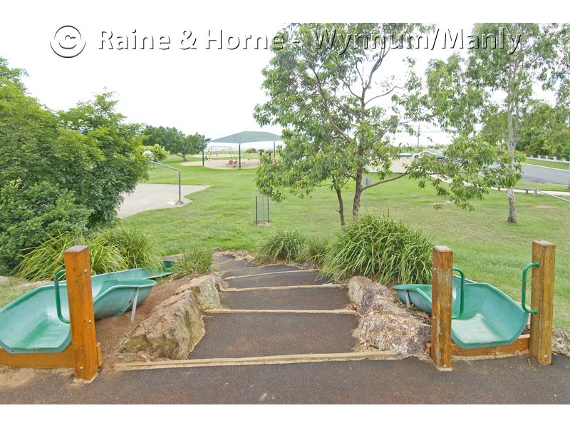 2/100-104 Mooroondu Road, Thorneside QLD 4158