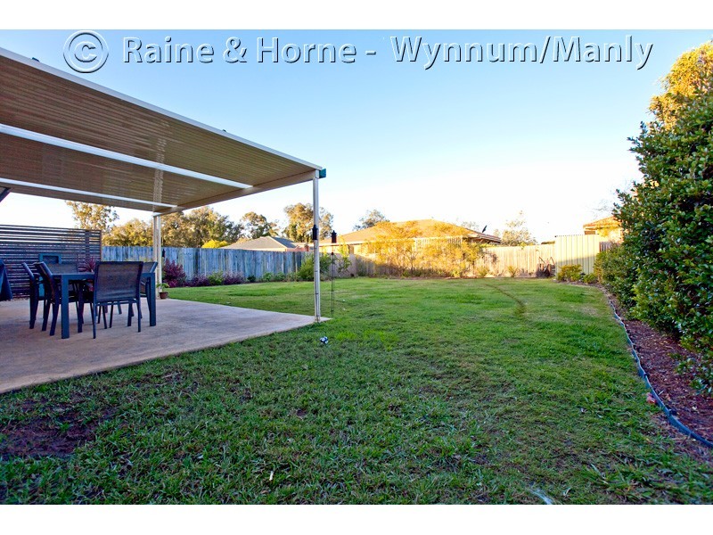 18 School Road, Wynnum West QLD 4178