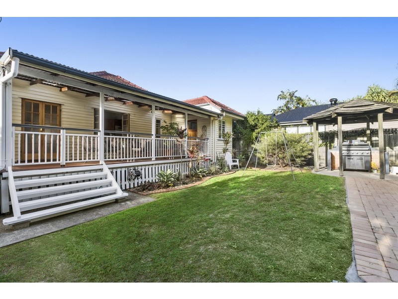 38 Strawberry Road, Manly West QLD 4179