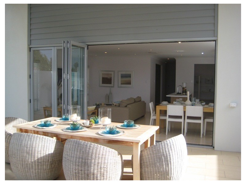 92 Worthing Street, Wynnum QLD 4178