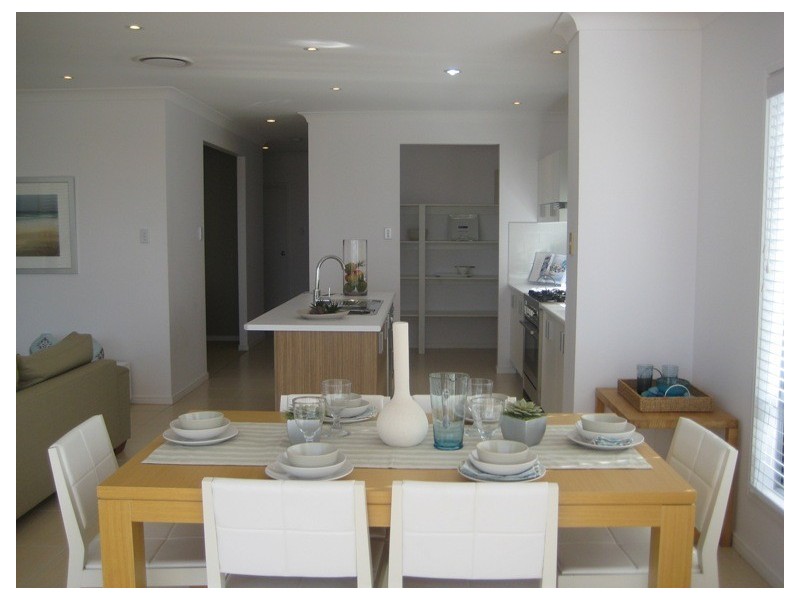 92 Worthing Street, Wynnum QLD 4178