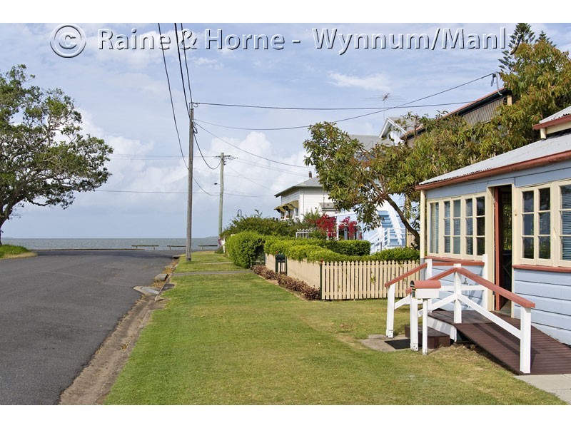 12 Alkoomie Street, Wynnum QLD 4178