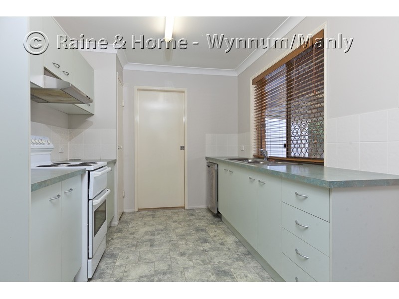 21 Poinciana Street, Wynnum West QLD 4178