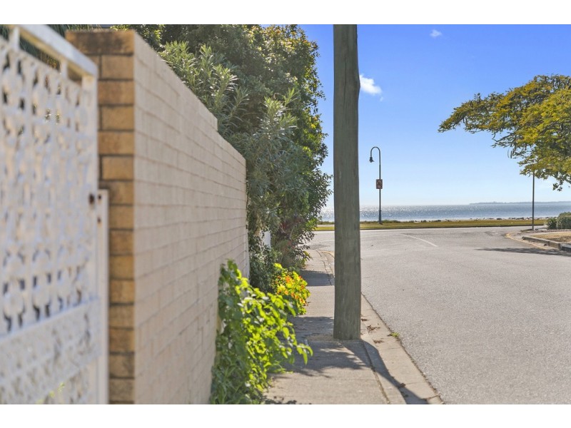 5 Penfold Parade, Wynnum QLD 4178
