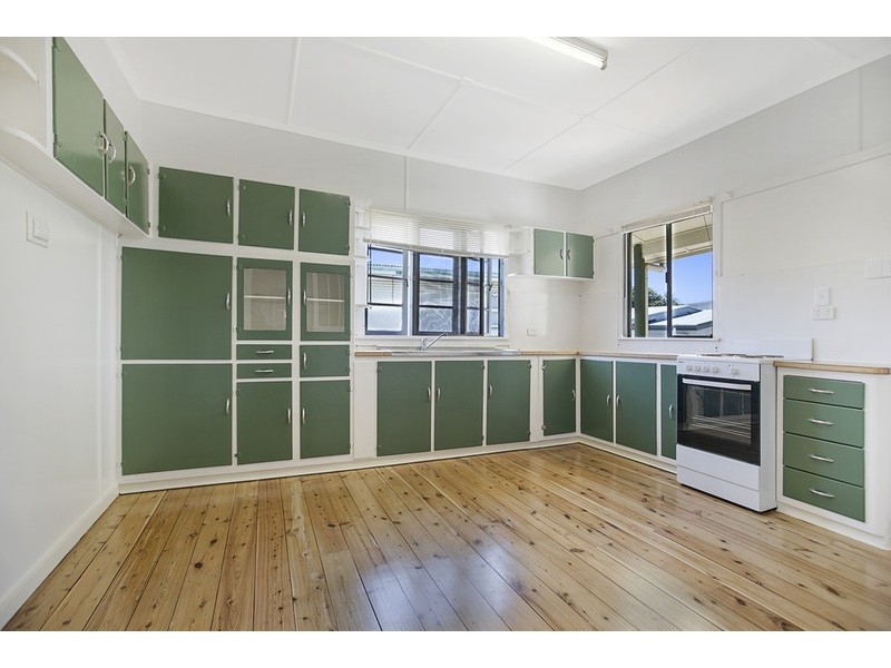 35 Granada Street, Wynnum QLD 4178