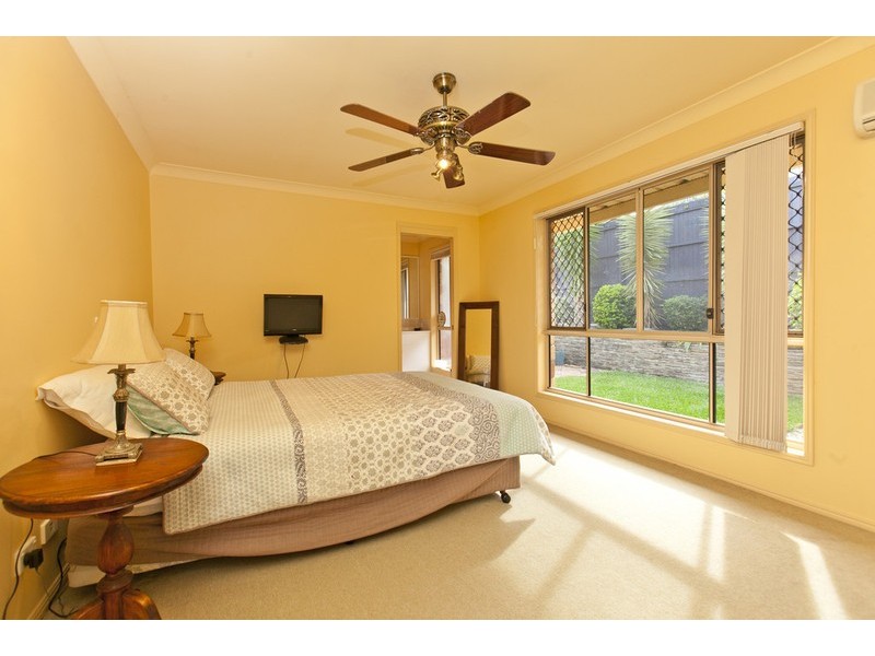 143 Petersen Street, Wynnum QLD 4178