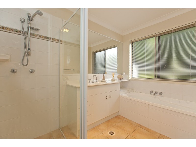 143 Petersen Street, Wynnum QLD 4178