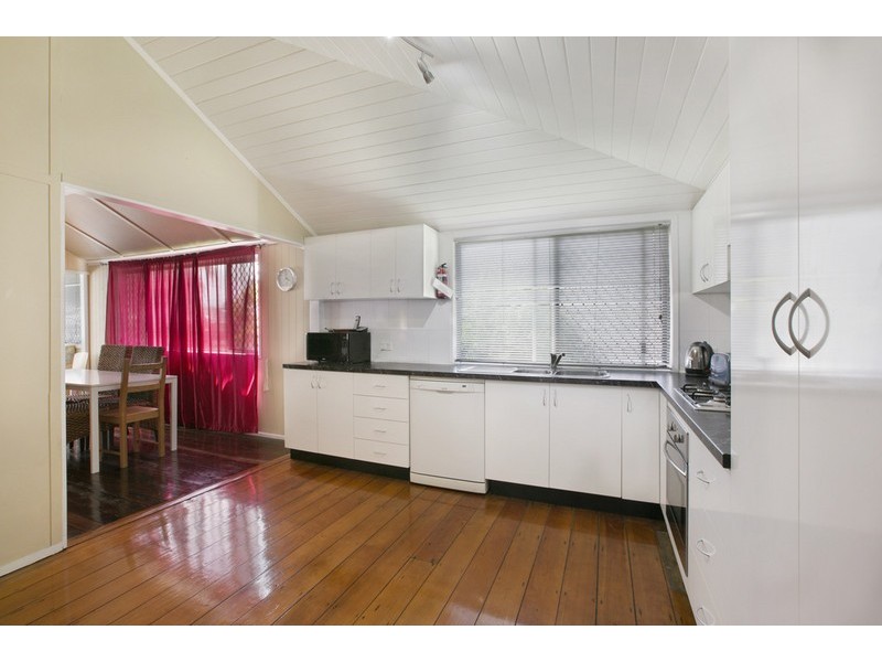 88 Drayton Terrace, Wynnum QLD 4178