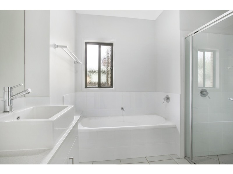 74 Milfoil Street, Manly West QLD 4179