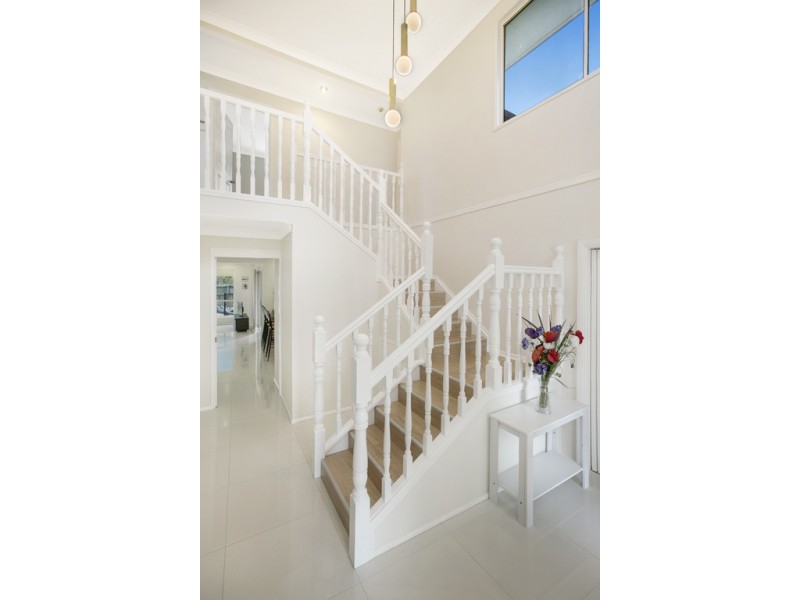 16 Coral Close, Manly West QLD 4179
