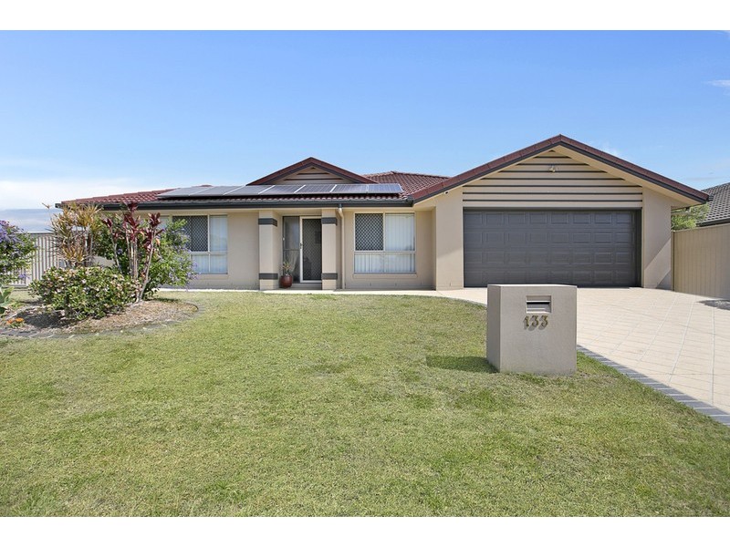 133 Ropely Road, Wynnum West QLD 4178