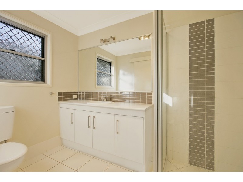 22 Tulip Street, Wynnum QLD 4178