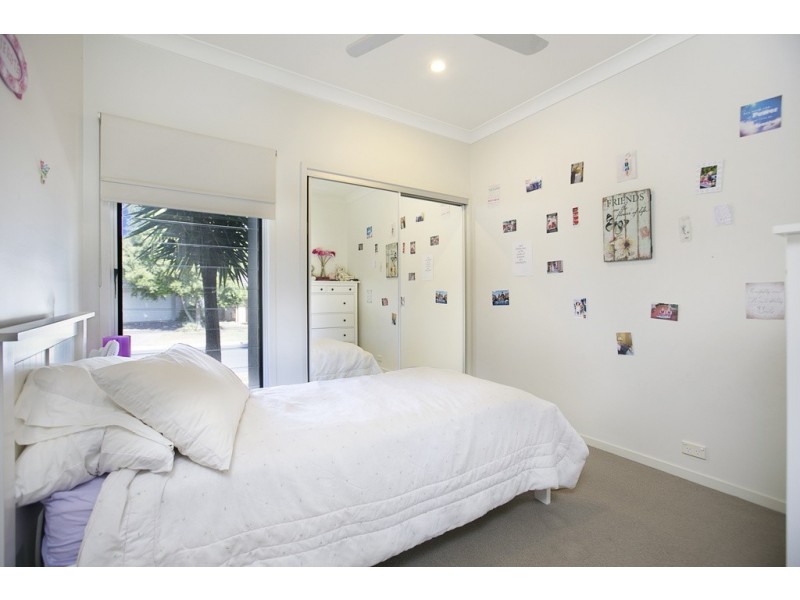 25 Mossvale Drive, Wakerley QLD 4154