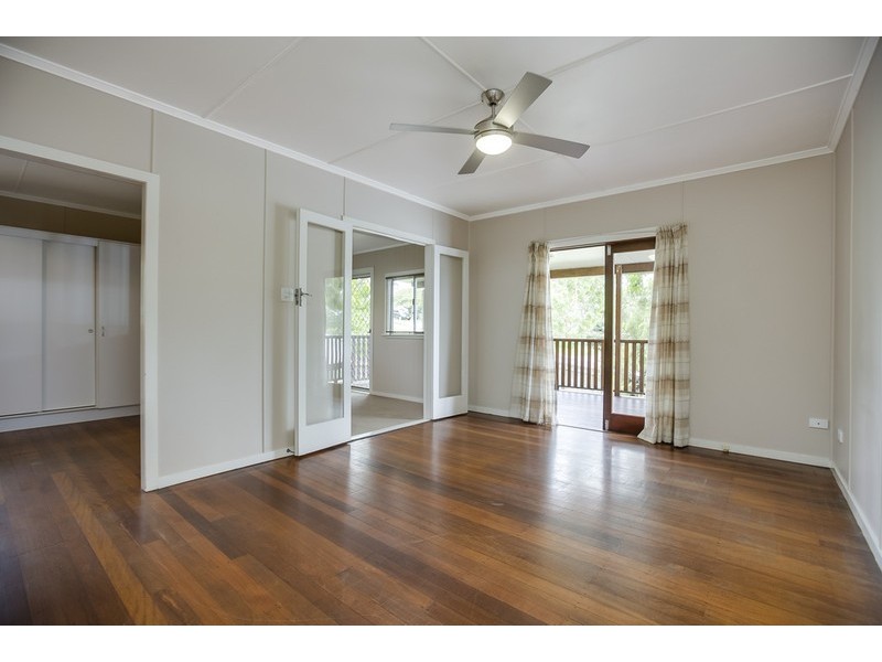 58 GANNON AVE, Manly QLD 4179