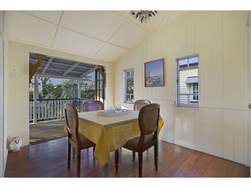 15 Caldwell Street, Manly West QLD 4179