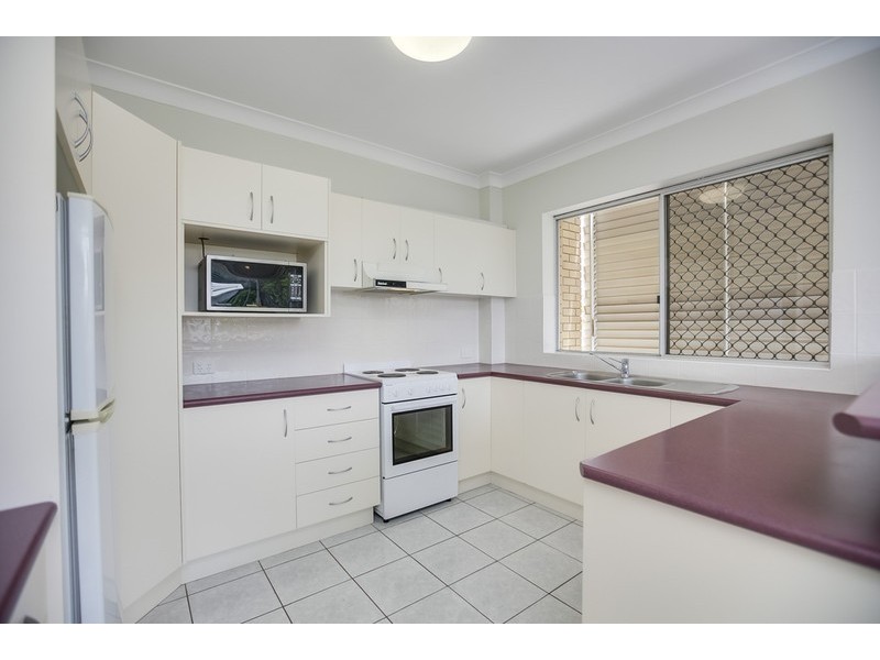 3/427 ESPLANADE, Manly QLD 4179