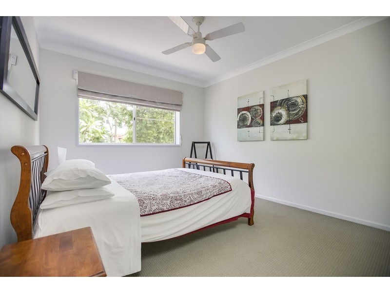 3/427 ESPLANADE, Manly QLD 4179
