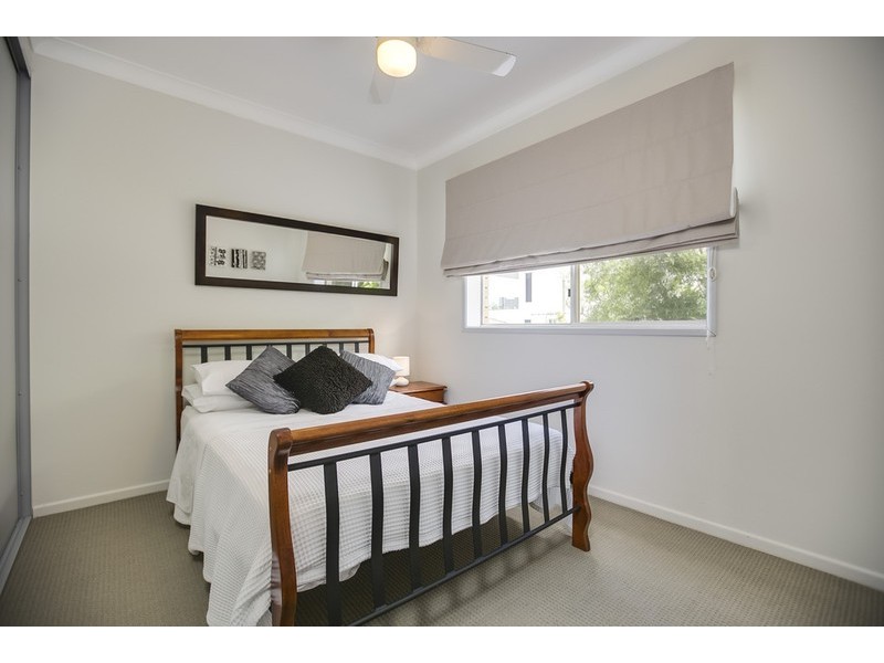 3/427 ESPLANADE, Manly QLD 4179
