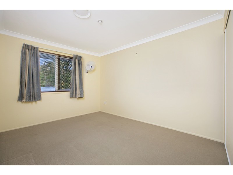 170 HINDES STREET, Lota QLD 4179
