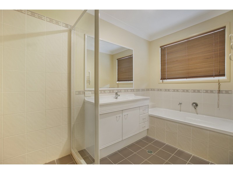 170 HINDES STREET, Lota QLD 4179