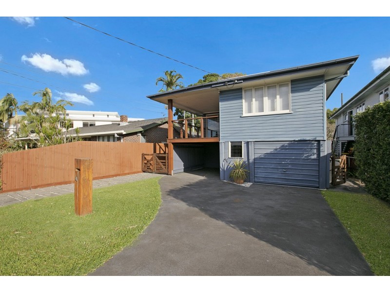 4 ALEXANDER STREET, Lota QLD 4179
