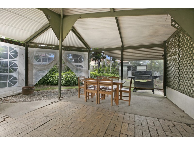 6 Manin Street, Wynnum QLD 4178