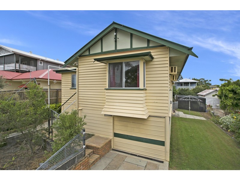 6 Manin Street, Wynnum QLD 4178