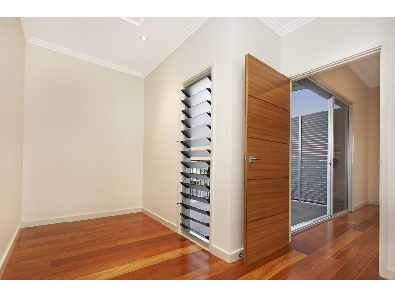 153 Kingsley Terrace, Manly QLD 4179