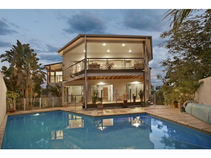 48 Arnold Street, Manly QLD 4179