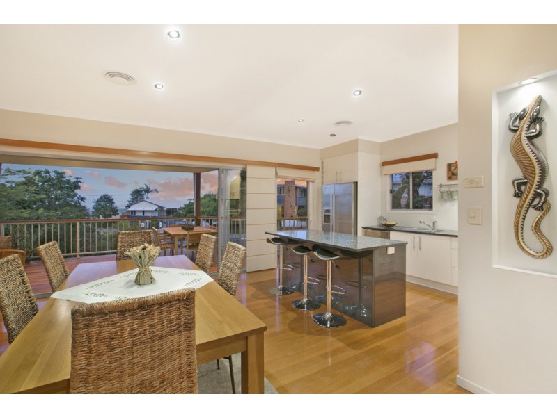 48 Arnold Street, Manly QLD 4179