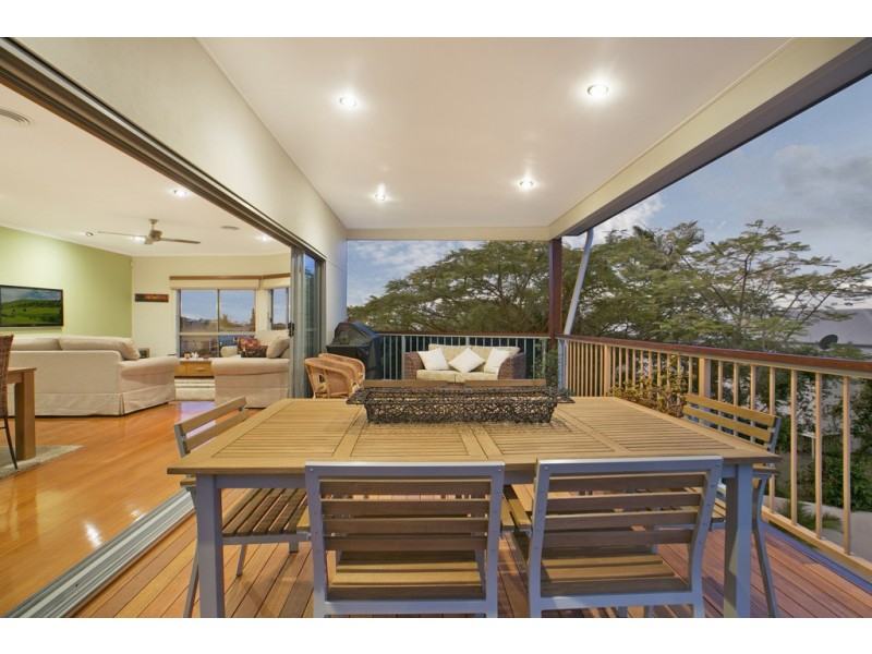 48 Arnold Street, Manly QLD 4179