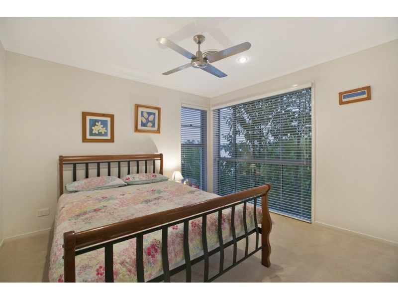 48 Arnold Street, Manly QLD 4179