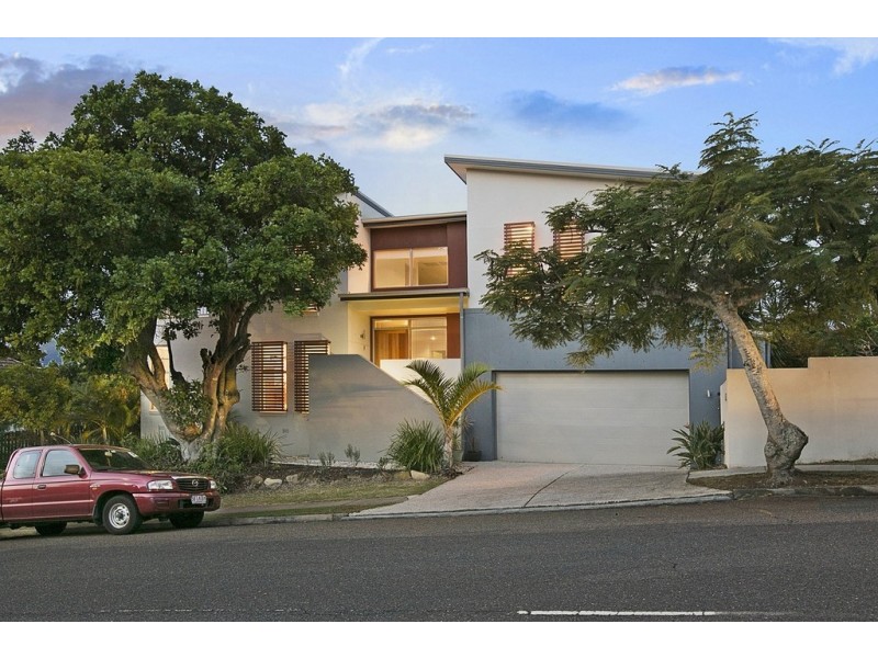 48 Arnold Street, Manly QLD 4179