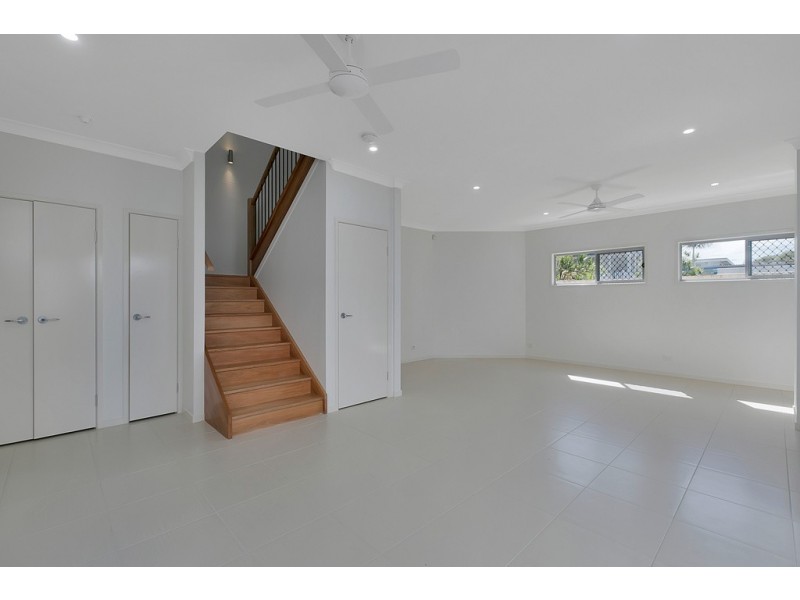 2/99 WYNNUM ESPLANADE, Wynnum QLD 4178