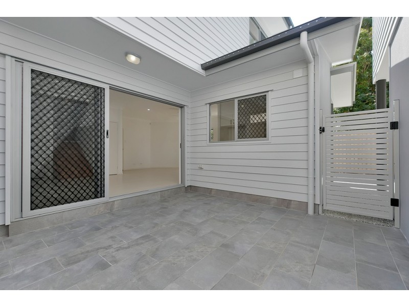 2/99 WYNNUM ESPLANADE, Wynnum QLD 4178