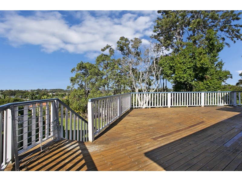 120 Raeburn Street, Manly West QLD 4179