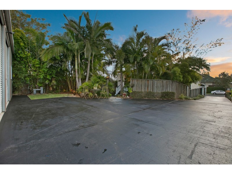 30 Irene Street, Wynnum QLD 4178