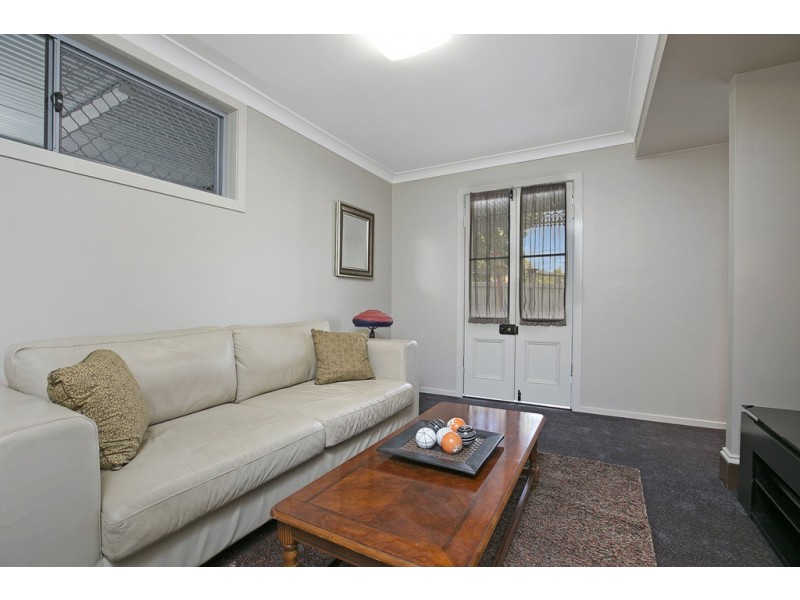 61 Glenora Street, Wynnum QLD 4178