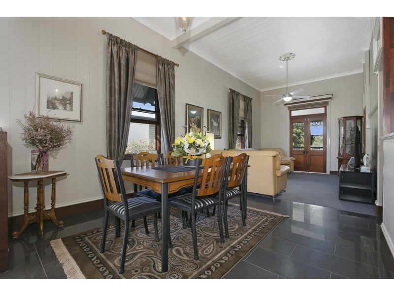 61 Glenora Street, Wynnum QLD 4178