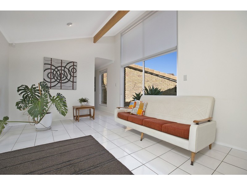 4 Chave Court, Wynnum West QLD 4178