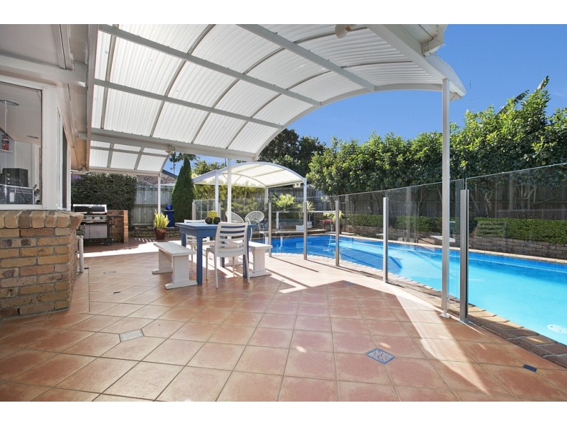 4 Chave Court, Wynnum West QLD 4178