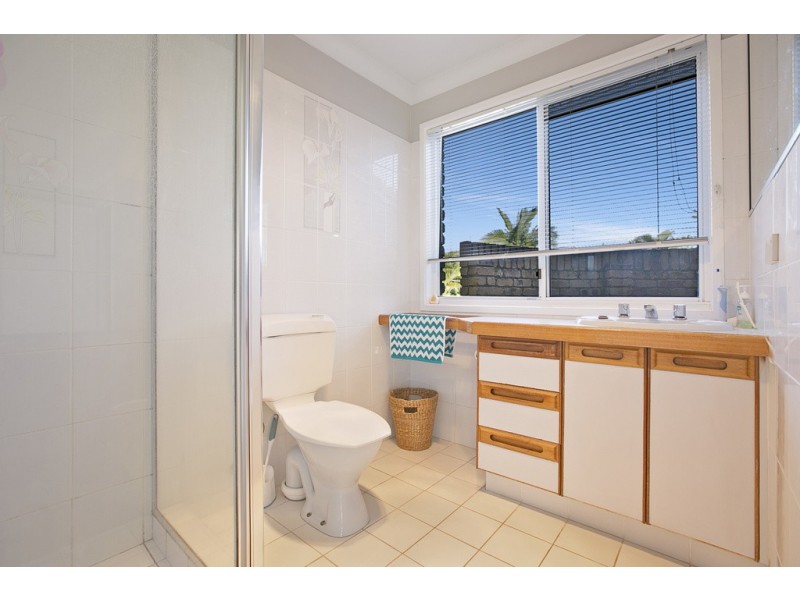 4 Chave Court, Wynnum West QLD 4178