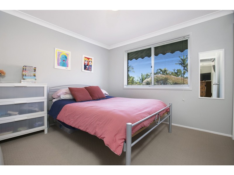 4 Chave Court, Wynnum West QLD 4178