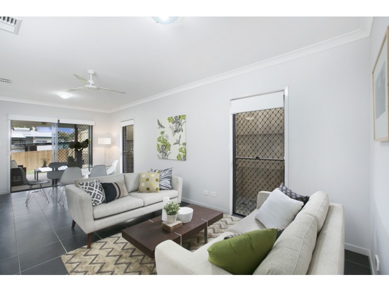 112 Sandy Camp Road, Wynnum West QLD 4178