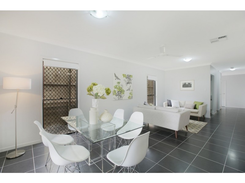 112 Sandy Camp Road, Wynnum West QLD 4178