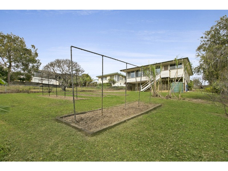 5 Primrose Parade, Wynnum West QLD 4178