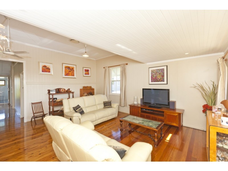 36 Waterview Avenue, Wynnum QLD 4178